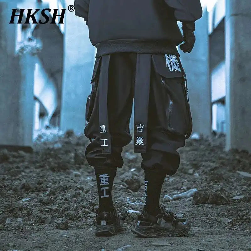 Techwear Cargo Pants for Men – Urban, Stylish, and Functional with Multiple Pockets