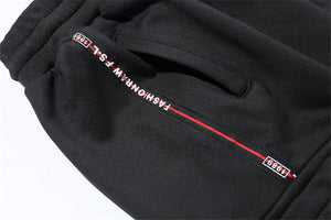 Best joggers for men 2022 APEQ Techwear black joggers - INFINIT STORE