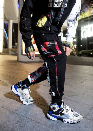 Best joggers for men 2022 APEQ Techwear black joggers - INFINIT STORE